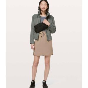 Lululemon On The Fly Skirt *Woven
Frontier, Size 6